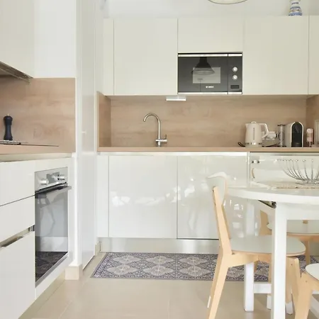 French Riviera Only A 4-min Walk From The Beaches With Swimming Pool Apartamento Vallauris
